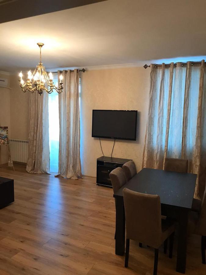 Rustaveli Apartment City Centre Tbilisi Exteriör bild