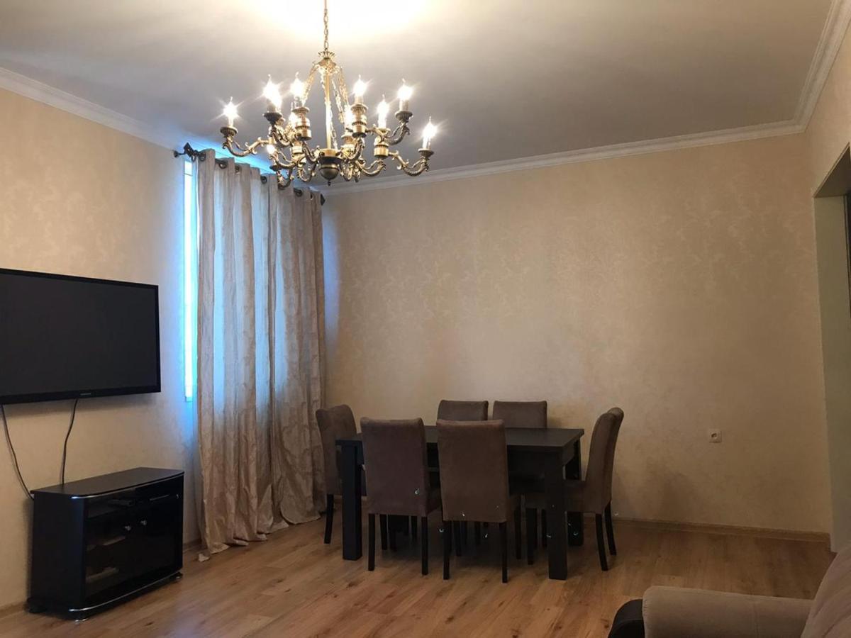 Rustaveli Apartment City Centre Tbilisi Exteriör bild