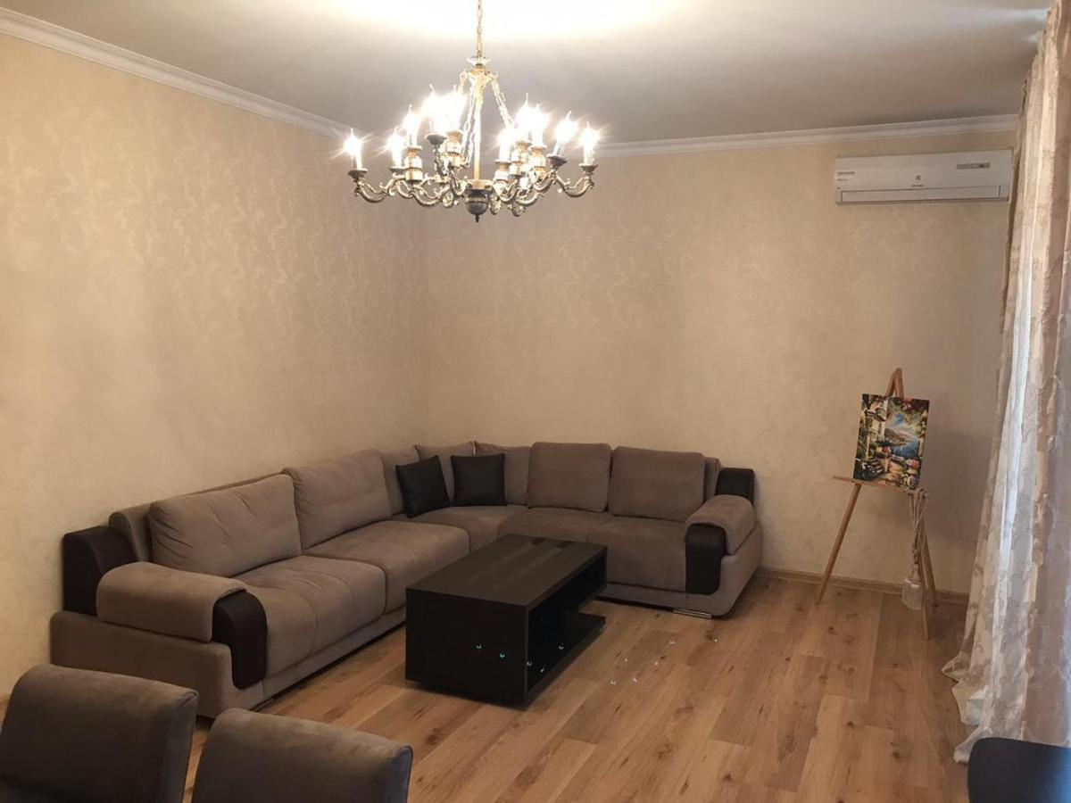 Rustaveli Apartment City Centre Tbilisi Exteriör bild