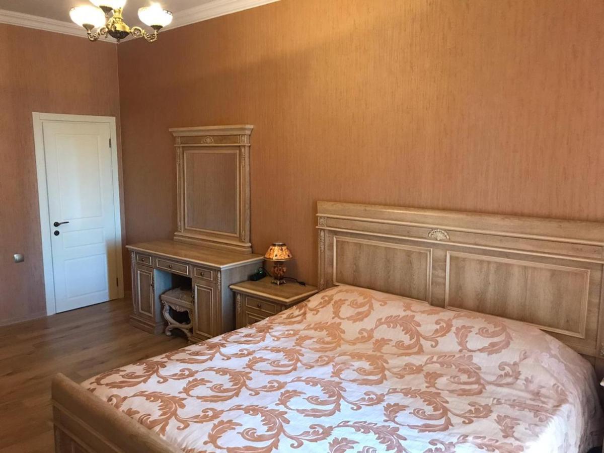 Rustaveli Apartment City Centre Tbilisi Exteriör bild